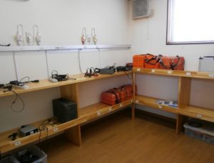 機器の充電設備も併設